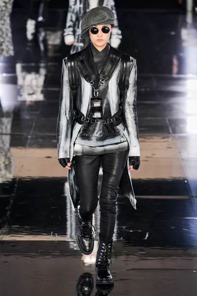 Look 46